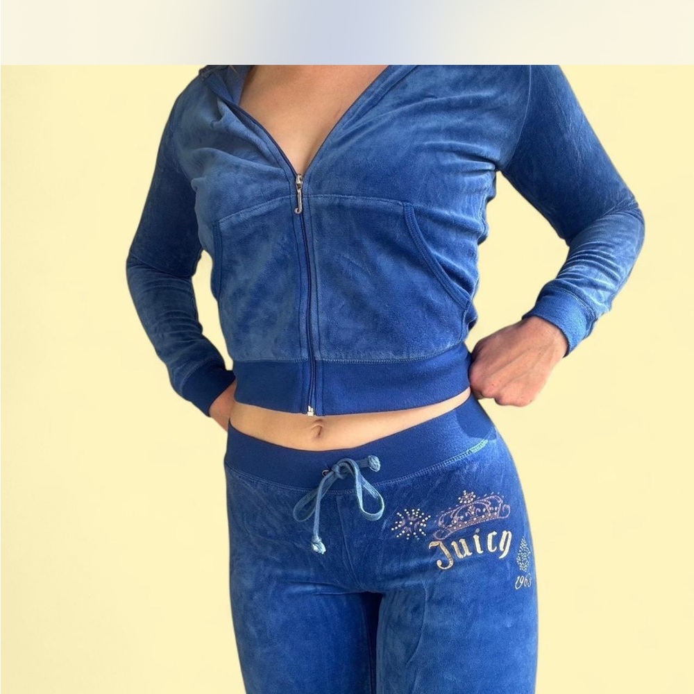 Juicy Couture Blue Velour Tracksuit - Picture 5 of 8
